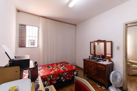 Casa à venda com 240m², 3 quartos e 3 vagas Casa à venda com 240m², 3 quartos e 3 vagasQuarto 2