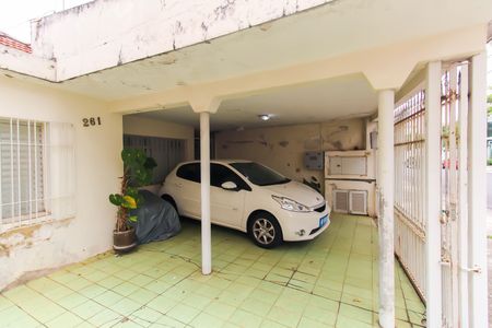 Casa à venda com 240m², 3 quartos e 3 vagas Casa à venda com 240m², 3 quartos e 3 vagasGaragem