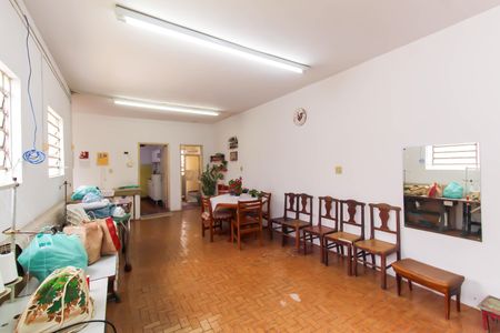 Casa à venda com 240m², 3 quartos e 3 vagas Casa à venda com 240m², 3 quartos e 3 vagasÁrea de Serviço