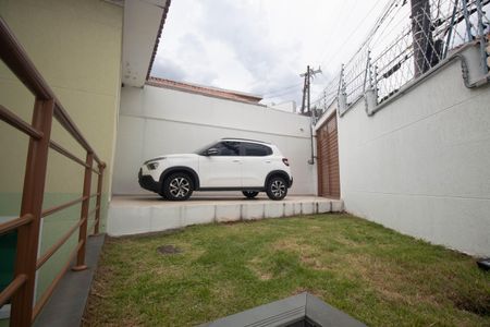Casa à venda com 90m², 2 quartos e 2 vagas Casa à venda com 90m², 2 quartos e 2 vagasGaragem