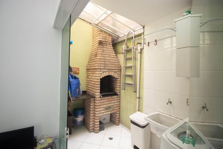 Casa à venda com 90m², 2 quartos e 2 vagas Casa à venda com 90m², 2 quartos e 2 vagasÁrea de Serviço