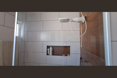 Casa à venda com 230m², 3 quartos e 8 vagas Casa à venda com 230m², 3 quartos e 8 vagasBanheiro Social