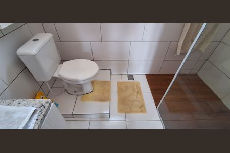 Casa à venda com 230m², 3 quartos e 8 vagas Casa à venda com 230m², 3 quartos e 8 vagasBanheiro da Suíte