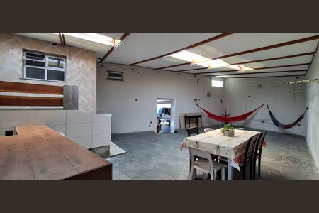 Casa à venda com 230m², 3 quartos e 8 vagas Casa à venda com 230m², 3 quartos e 8 vagasÁrea Gourmet