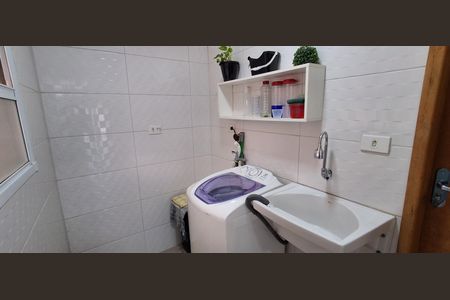 Casa à venda com 230m², 3 quartos e 8 vagas Casa à venda com 230m², 3 quartos e 8 vagasÁrea de Serviço