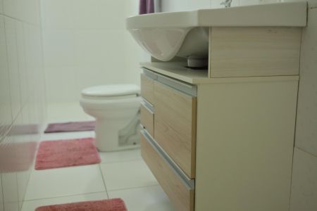 Casa à venda com 110m², 2 quartos e 1 vagaBanheiro