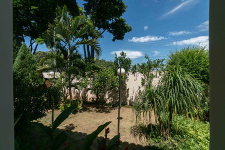 Casa à venda com 460m², 5 quartos e 5 vagasVista Sala 1