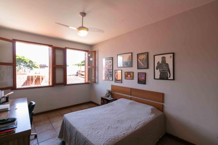 Casa à venda com 460m², 5 quartos e 5 vagasQuarto 3