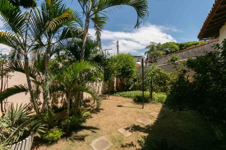 Casa à venda com 460m², 5 quartos e 5 vagasÁrea Externa