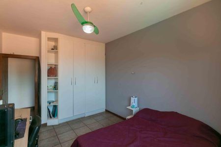 Casa à venda com 460m², 5 quartos e 5 vagasQuarto 4