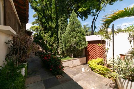 Casa à venda com 460m², 5 quartos e 5 vagasÁrea Externa