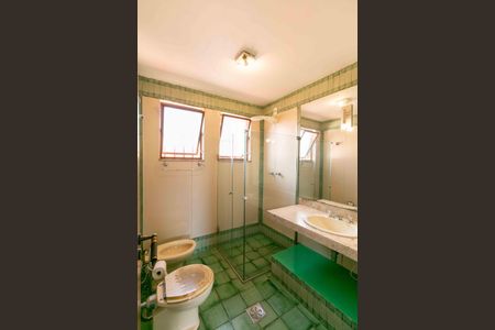 Casa à venda com 460m², 5 quartos e 5 vagasBanheiro Social 1