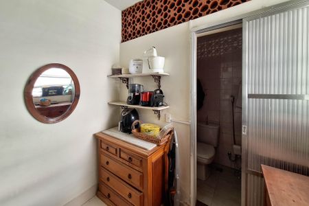 Apartamento à venda com 94m², 3 quartos e sem vaga Apartamento à venda com 94m², 3 quartos e sem vagaQuarto de Serviço