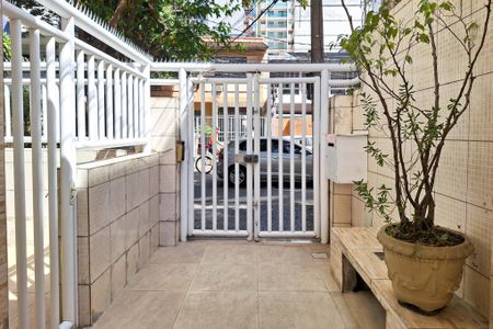 Apartamento à venda com 94m², 3 quartos e sem vaga Apartamento à venda com 94m², 3 quartos e sem vagaFachada