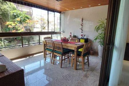 Apartamento à venda com 195m², 3 quartos e 3 vagas