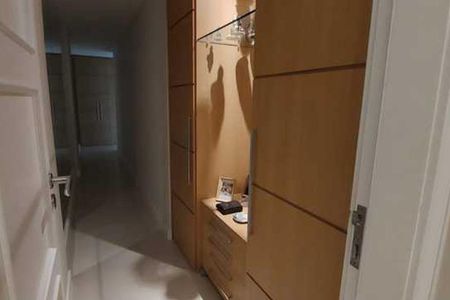 Apartamento à venda com 195m², 3 quartos e 3 vagas