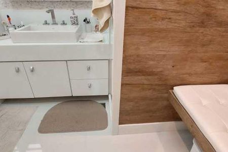 Apartamento à venda com 195m², 3 quartos e 3 vagas