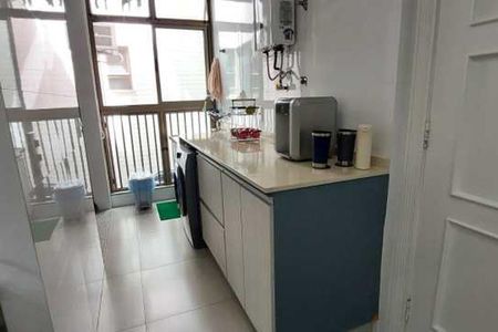 Apartamento à venda com 195m², 3 quartos e 3 vagas