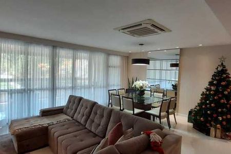 Apartamento à venda com 195m², 3 quartos e 3 vagas