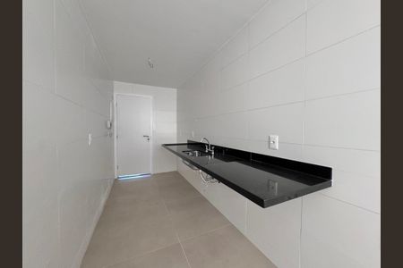 Apartamento à venda com 102m², 3 quartos e 2 vagas Apartamento à venda com 102m², 3 quartos e 2 vagasCozinha e Área de Serviço