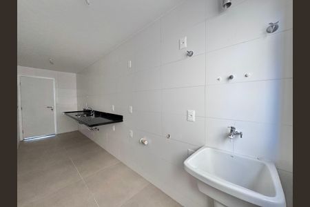 Apartamento à venda com 102m², 3 quartos e 2 vagas Apartamento à venda com 102m², 3 quartos e 2 vagasCozinha e Área de Serviço