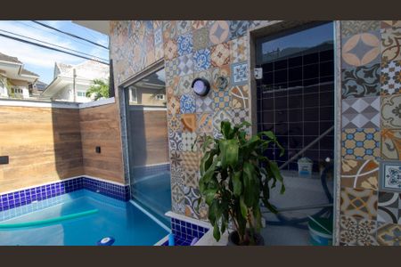 Casa de condomínio à venda com 200m², 3 quartos e 2 vagas Casa de condomínio à venda com 200m², 3 quartos e 2 vagasSauna