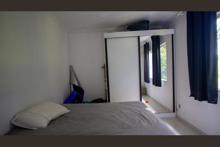 Casa de condomínio à venda com 200m², 3 quartos e 2 vagas Casa de condomínio à venda com 200m², 3 quartos e 2 vagasSuíte 3