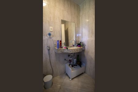 Casa de condomínio à venda com 200m², 3 quartos e 2 vagas Casa de condomínio à venda com 200m², 3 quartos e 2 vagasBanheiro da Suíte 3