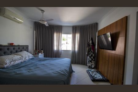 Casa de condomínio à venda com 200m², 3 quartos e 2 vagas Casa de condomínio à venda com 200m², 3 quartos e 2 vagasSuíte 2