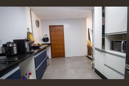 Casa de condomínio à venda com 200m², 3 quartos e 2 vagas Casa de condomínio à venda com 200m², 3 quartos e 2 vagasCozinha