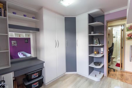 Apartamento à venda com 73m², 3 quartos e 2 vagasQuarto 2