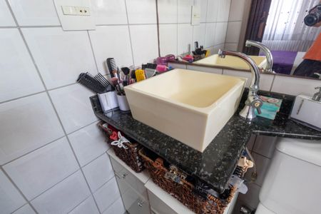 Apartamento à venda com 73m², 3 quartos e 2 vagasBanheiro da Suíte