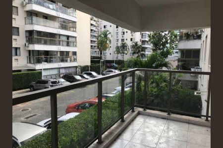 Apartamento à venda com 66m², 2 quartos e 1 vaga