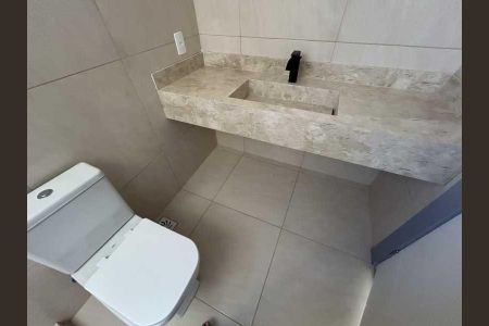 Casa de condomínio à venda com 339m², 4 quartos e 3 vagas