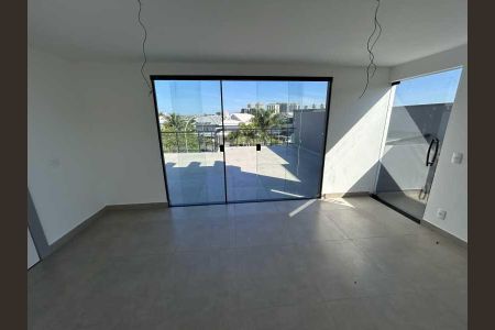 Casa de condomínio à venda com 339m², 4 quartos e 3 vagas