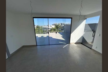 Casa de condomínio à venda com 339m², 4 quartos e 3 vagas