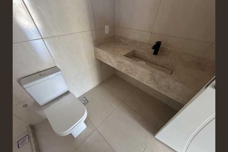 Casa de condomínio à venda com 339m², 4 quartos e 3 vagas