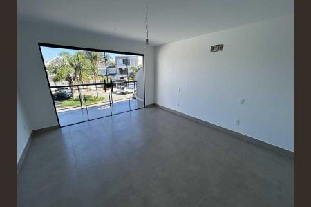 Casa de condomínio à venda com 339m², 4 quartos e 3 vagas