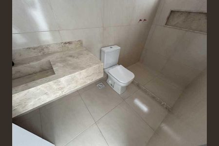 Casa de condomínio à venda com 339m², 4 quartos e 3 vagas