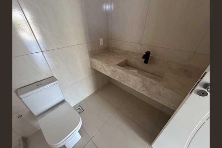 Casa de condomínio à venda com 339m², 4 quartos e 3 vagas