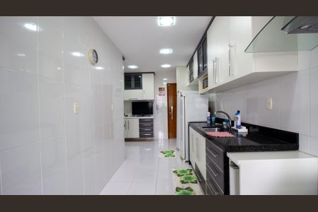 Apartamento à venda com 275m², 3 quartos e 3 vagas Apartamento à venda com 275m², 3 quartos e 3 vagasCozinha