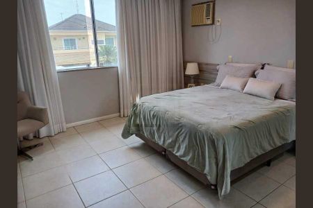 Casa de condomínio à venda com 251m², 5 quartos e 3 vagas