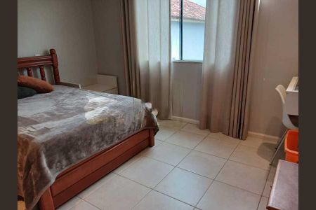 Casa de condomínio à venda com 251m², 5 quartos e 3 vagas