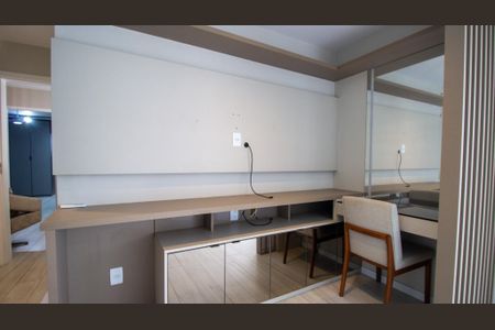 Apartamento à venda com 175m², 4 quartos e 2 vagas Apartamento à venda com 175m², 4 quartos e 2 vagasSuíte 2