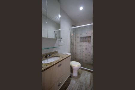 Apartamento à venda com 175m², 4 quartos e 2 vagas Apartamento à venda com 175m², 4 quartos e 2 vagasBanheiro da Suíte 4