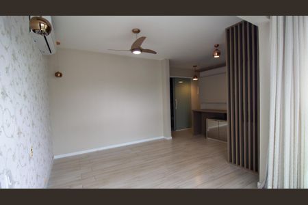 Apartamento à venda com 175m², 4 quartos e 2 vagas Apartamento à venda com 175m², 4 quartos e 2 vagasSuíte 2