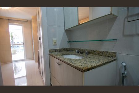 Apartamento à venda com 175m², 4 quartos e 2 vagas Apartamento à venda com 175m², 4 quartos e 2 vagasBanheiro da Suíte 4