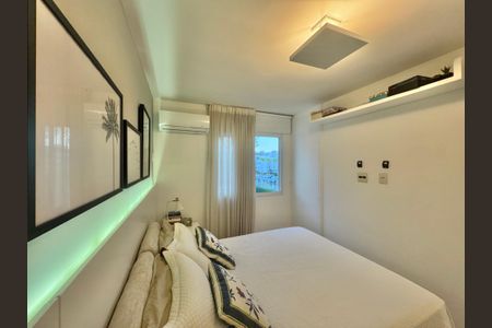 Apartamento à venda com 138m², 3 quartos e 2 vagas Apartamento à venda com 138m², 3 quartos e 2 vagasSuíte