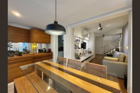 Apartamento à venda com 138m², 3 quartos e 2 vagas Apartamento à venda com 138m², 3 quartos e 2 vagasSala