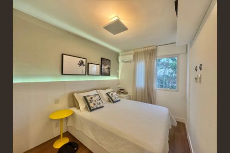 Apartamento à venda com 138m², 3 quartos e 2 vagas Apartamento à venda com 138m², 3 quartos e 2 vagasSuíte